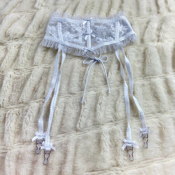 For Love And Lemons White Garter Belt - Picture 2 of 11